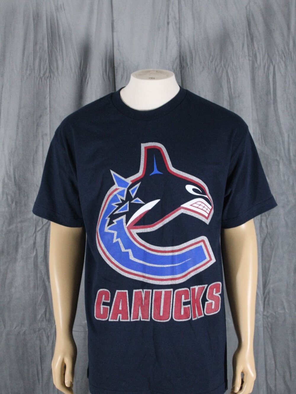 Vancouver Canucks Shirt (vTG) - Original Orca Big Logo - Men's Large